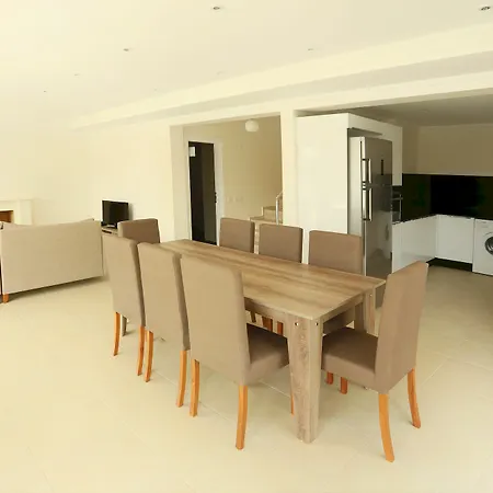 Apartment Orka 6 *